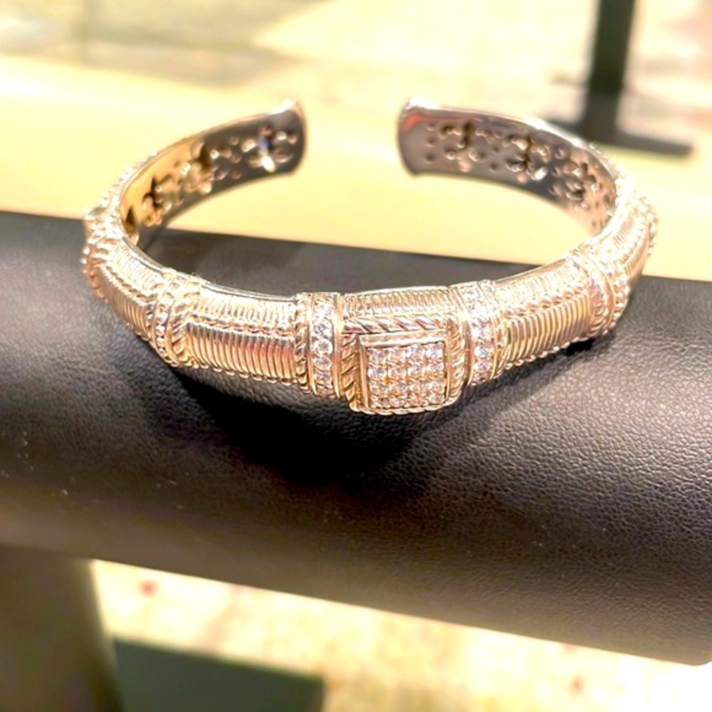 Judith Ripka Sterling Silver hinged cuff